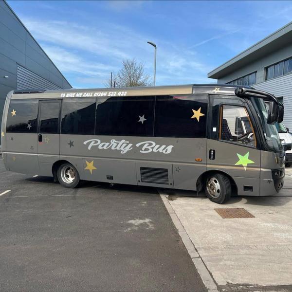 Airport transfer party bus hire - luxury transport for airport transfers, holiday travel and business trips